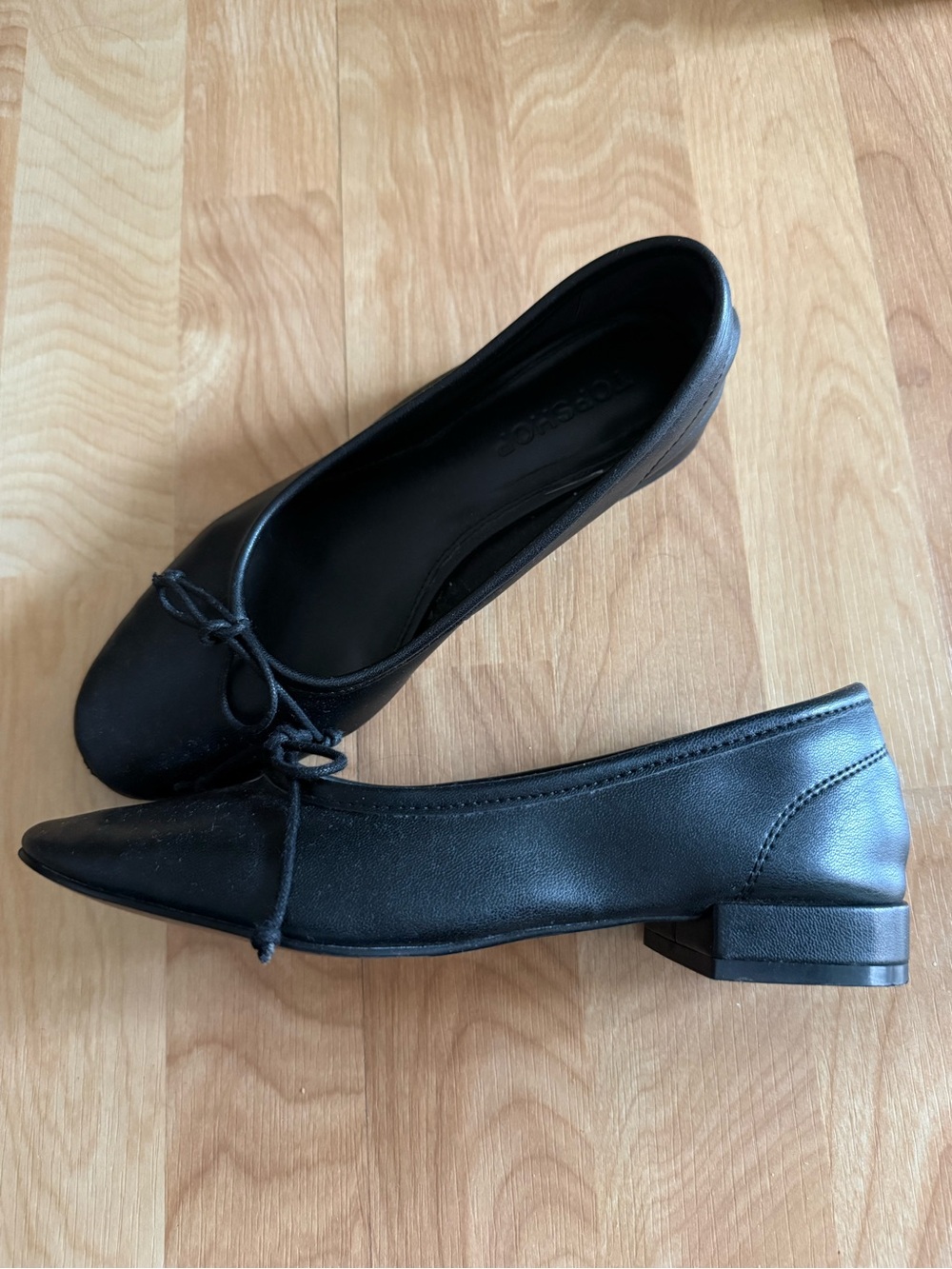 Black Ballet Flats with Bow Detail